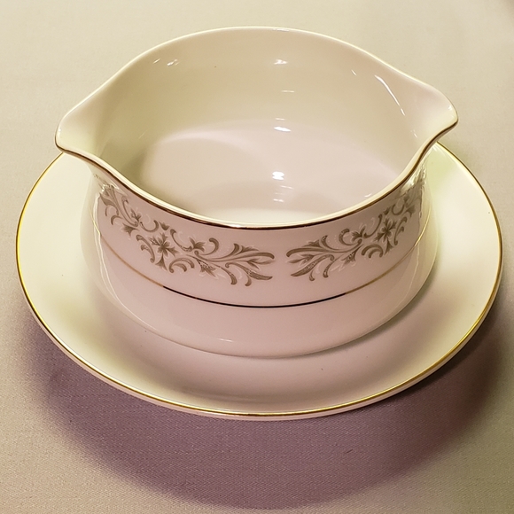 Vtg Gravy Boat/Attached Plate Allegro # RW ALL - Picture 4 of 9